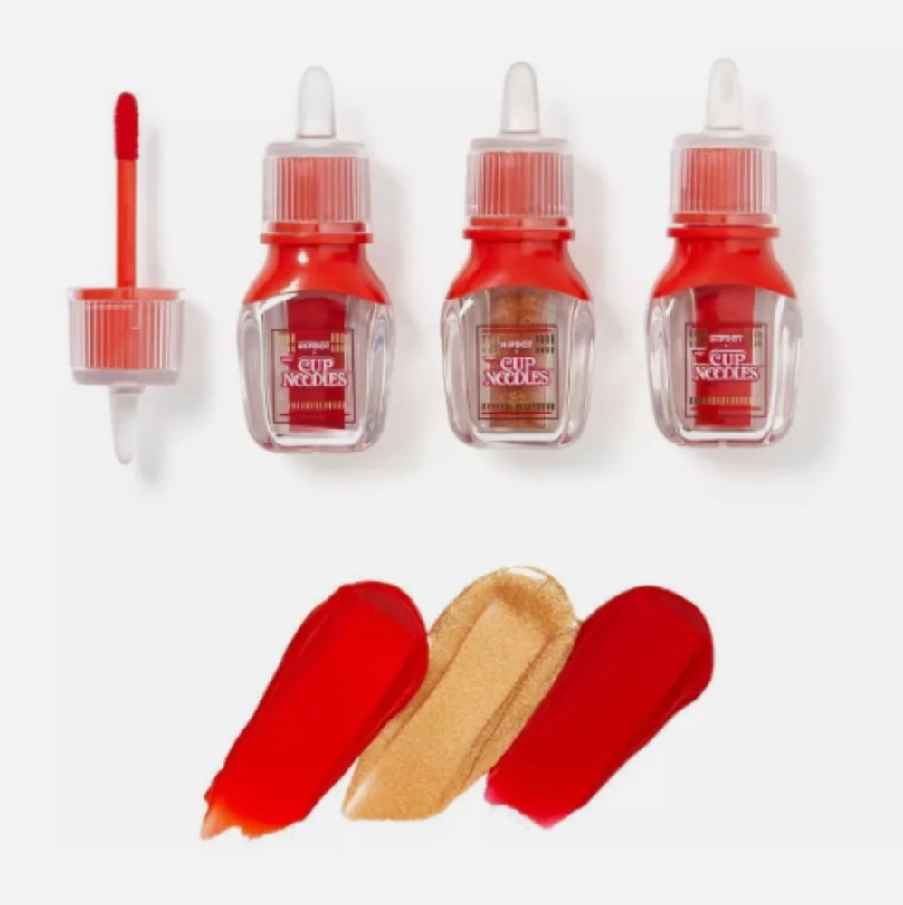 HipDot Cup Noodles Makeup Set complete pr box